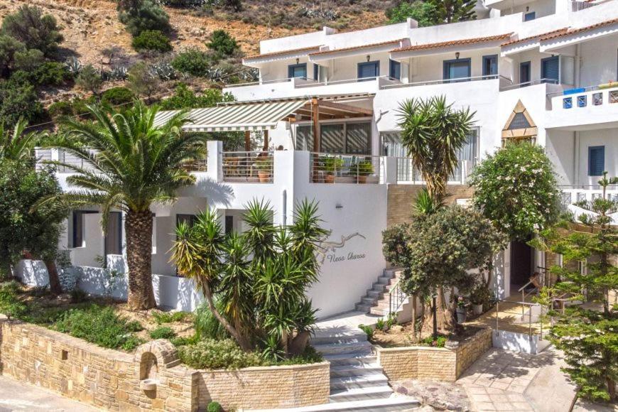 Hotel Neos Ikaros Agia Galini Exterior foto
