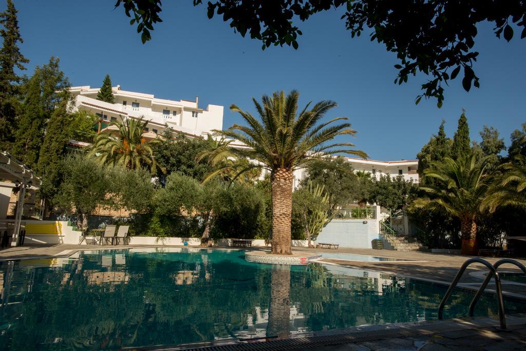 Hotel Neos Ikaros Agia Galini Exterior foto